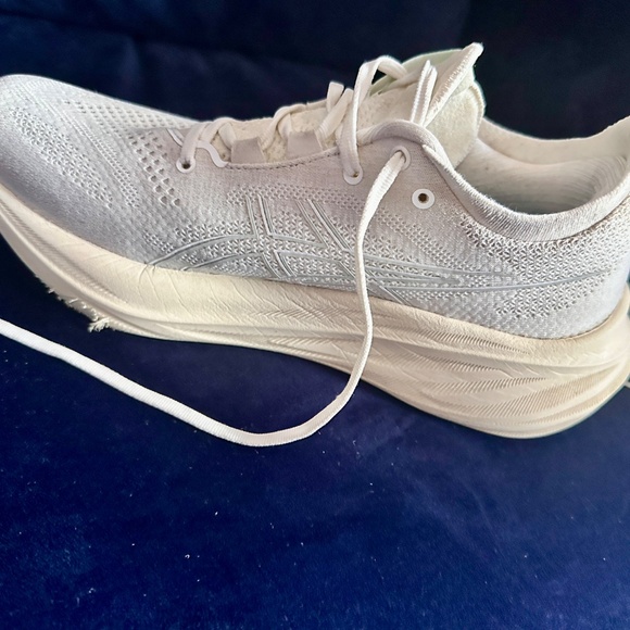 ASICS GEL-Nimbus 26 - Picture 6 of 10